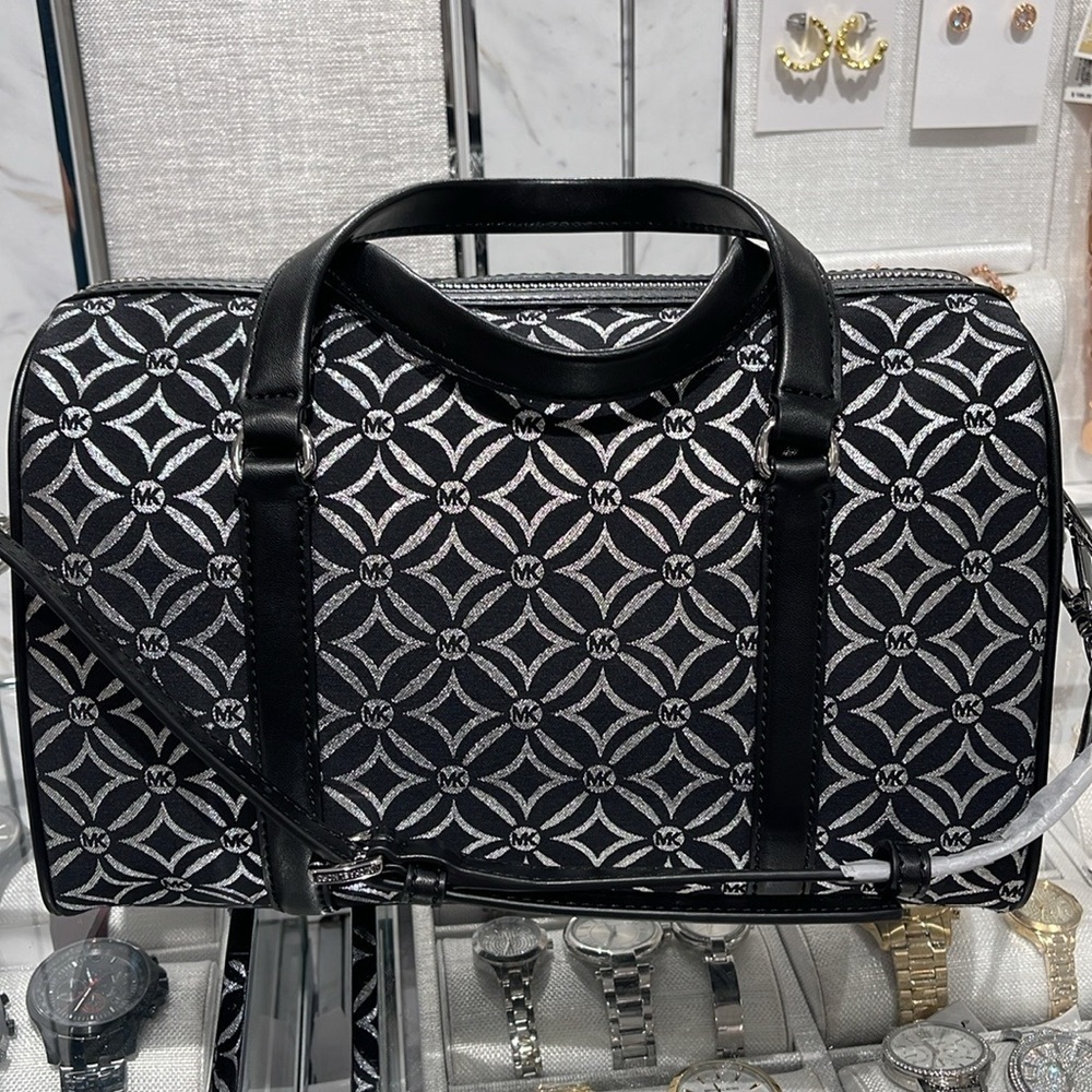 MICHAEL KORS JST TRAVEL MEDIUM DUFFLE SATCHEL SHOULDER CROSSBODY BAG MK NWT - Picture 14 of 16